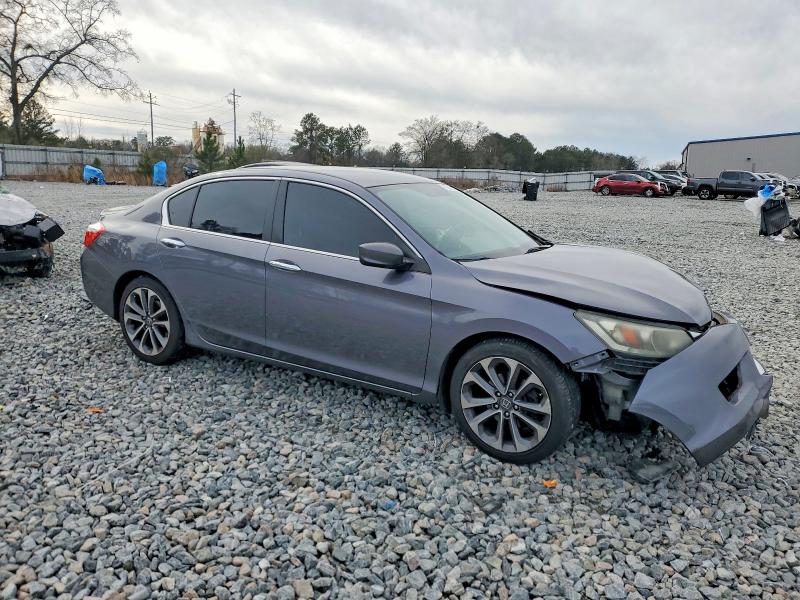 Photo 4 from auction – 2015 HONDA ACCORD with VIN 1HGCR2F50FA191666
