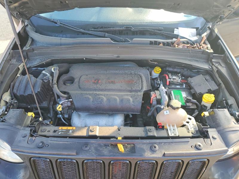 Photo 11 from auction – 2017 JEEP RENEGADE with VIN ZACCJABB7HPF23844