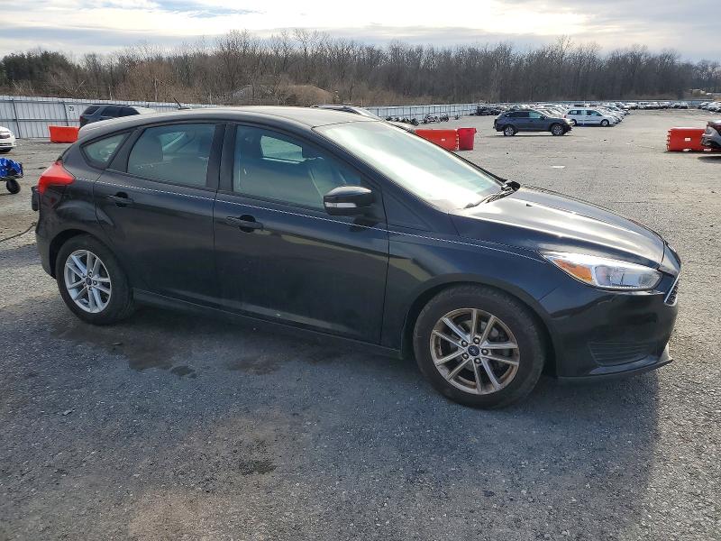 Zdjęcie 4 z aukcji – 2017 FORD FOCUS SE z VIN 1FADP3K23HL216888