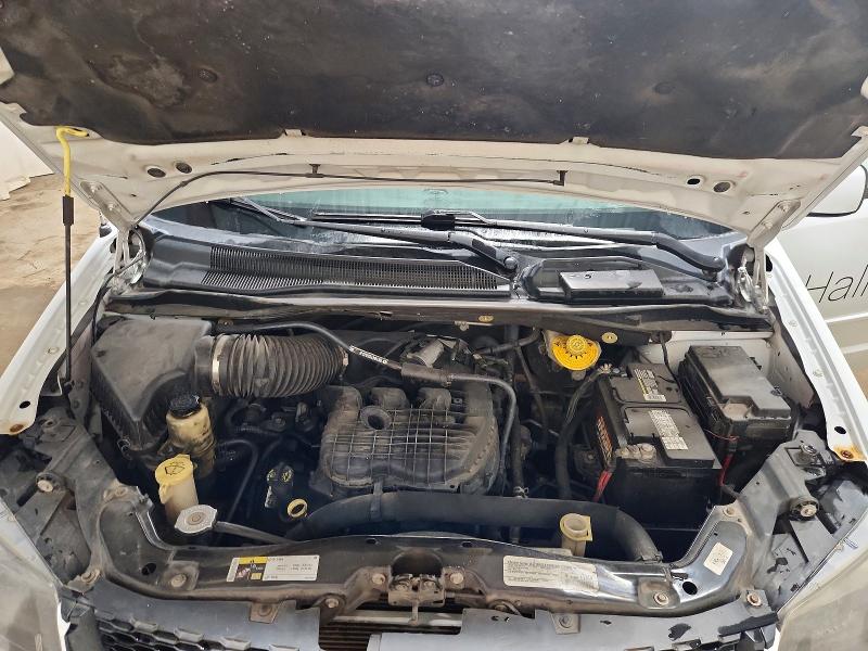 Photo 12 from auction – 2015 DODGE GRAND CARA with VIN 2C4RDGCG0FR523532