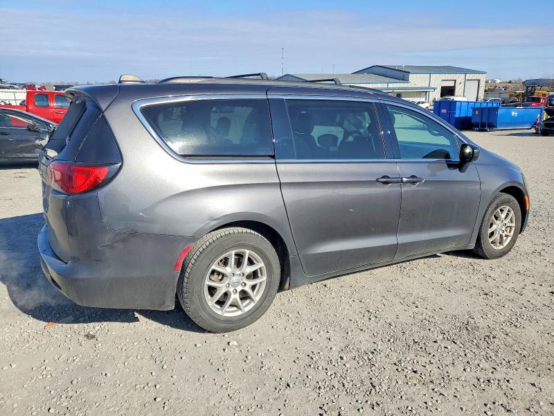 Photo 3 from auction – 2021 CHRYSLER VOYAGER with VIN 2C4RC1DG1MR516441