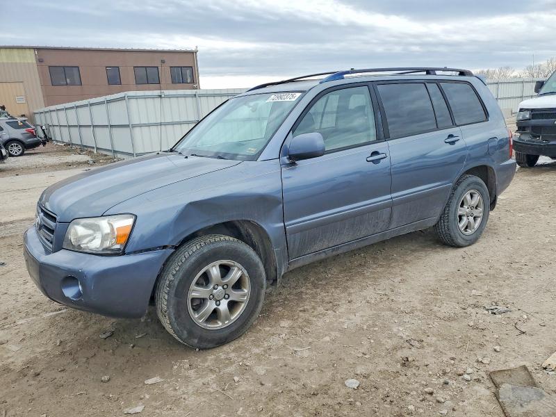 TOYOTA HIGHLANDER 2006 with VIN JTEGP21A560102122 - Photo from auction