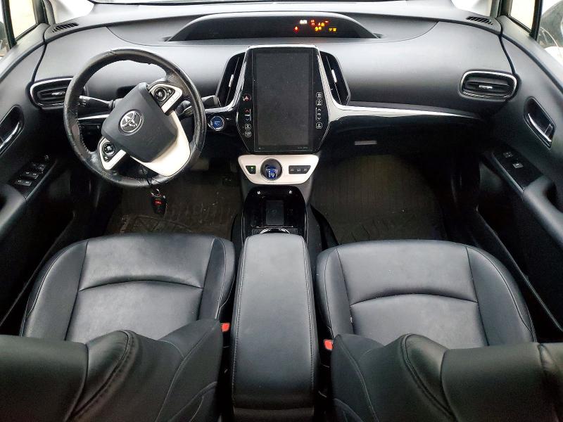 Photo 8 from auction – 2017 TOYOTA PRIUS PRIM with VIN JTDKARFP0H3060191
