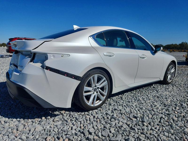 Photo 3 from auction – 2022 LEXUS IS 300 with VIN JTHAA1D27N5120373
