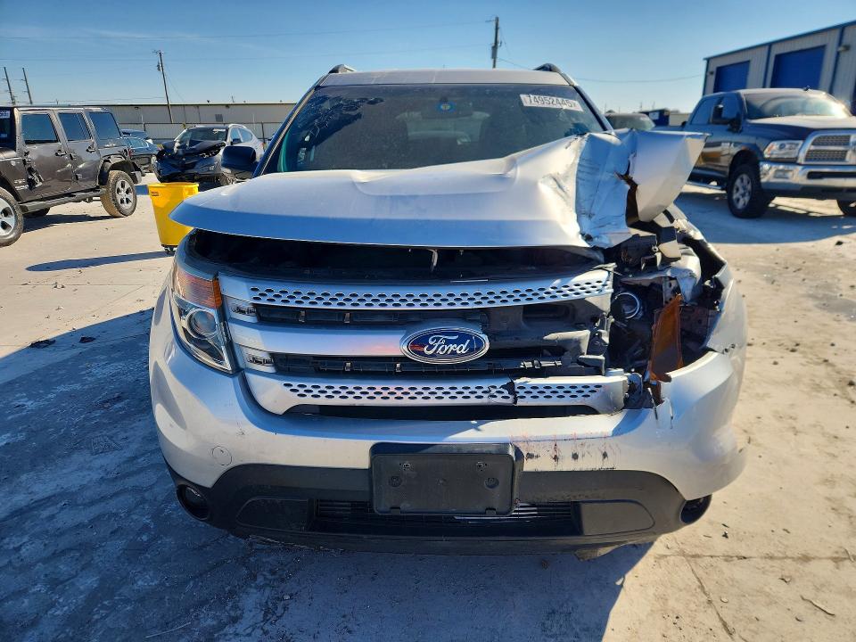 Photo 5 from auction – 2014 FORD EXPLORER with VIN 1FM5K7D87EGA79511