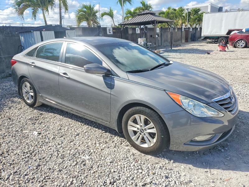 Photo 4 from auction – 2013 HYUNDAI SONATA GLS with VIN 5NPEB4AC2DH762593