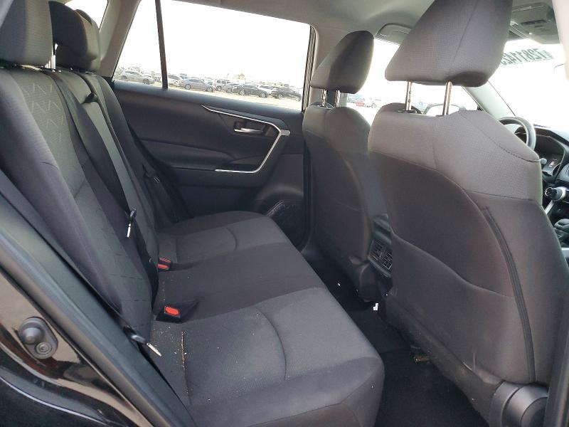 Photo 11 from auction – 2021 TOYOTA RAV4 XLE with VIN 2T3P1RFV2MC213408