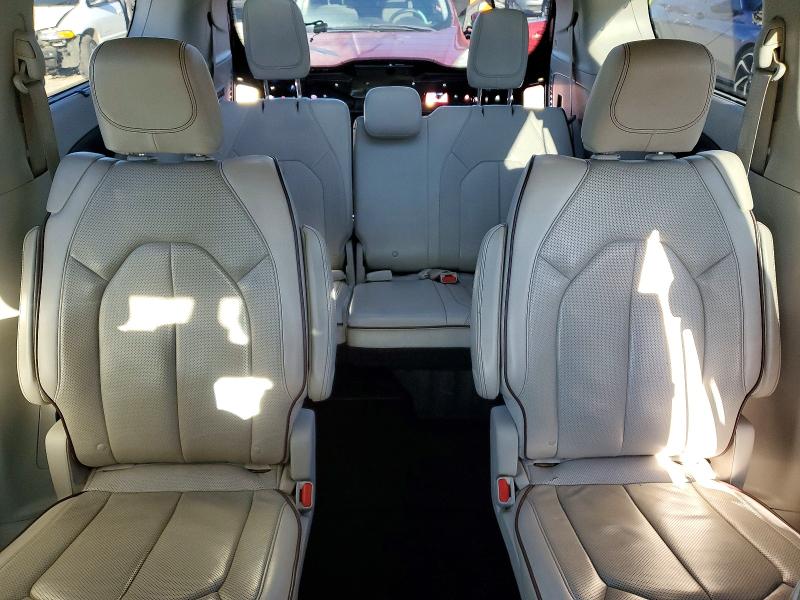 Photo 10 from auction – 2017 CHRYSLER PACIFICA with VIN 2C4RC1GG2HR619949