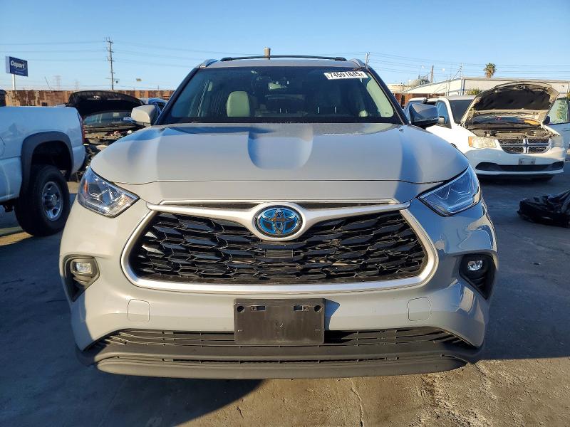 Photo 5 from auction – 2022 TOYOTA HIGHLANDER with VIN 5TDAARAH0NS514008