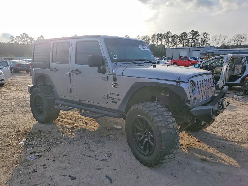 Photo 4 from auction – 2014 JEEP WRANGLER U with VIN 1C4BJWDG3EL134474