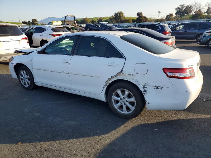 Foto 2 de la subasta – 2011 TOYOTA CAMRY BASE con VIN 4T1BF3EK7BU628079