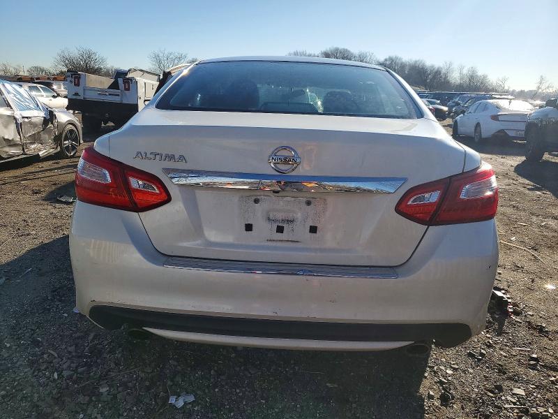 Photo 6 from auction – 2017 NISSAN ALTIMA with VIN 1N4AL3AP2HC150586