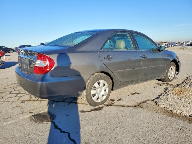 Photo 3 from auction – 2004 TOYOTA CAMRY LE with VIN 4T1BE32K84U854514