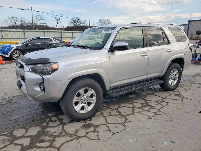 TOYOTA 4RUNNER SR 2015 with VIN JTEBU5JR6F5262300 - Photo from auction