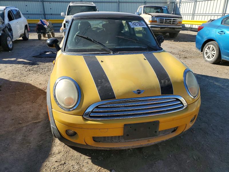 Photo 5 from auction – 2009 MINI COOPER with VIN WMWMF33559TW70144