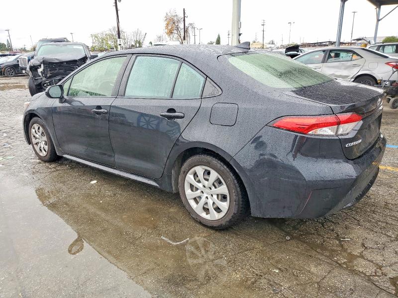 Photo 2 from auction – 2022 TOYOTA COROLLA LE with VIN JTDEPMAEXNJ224171