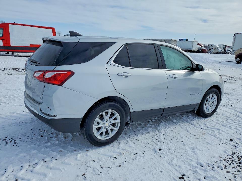 Photo 3 from auction – 2018 CHEVROLET EQUINOX with VIN 2GNAXJEV2J6288940