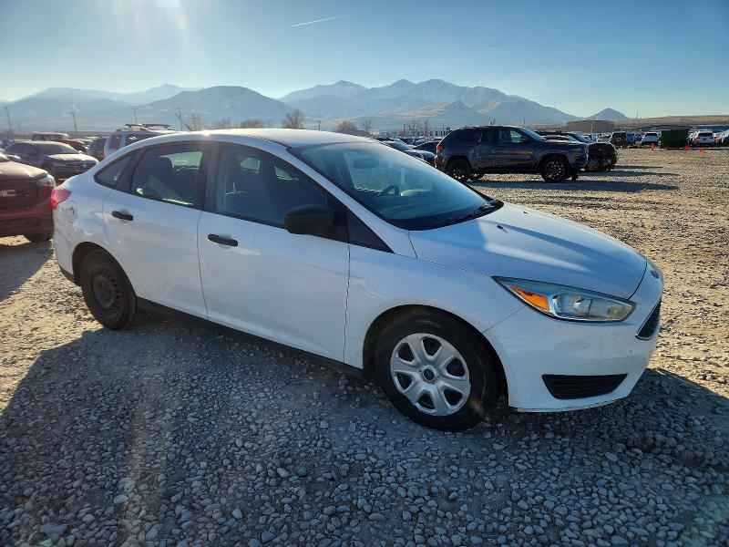 Photo 4 from auction – 2017 FORD FOCUS S with VIN 1FADP3E24HL211050