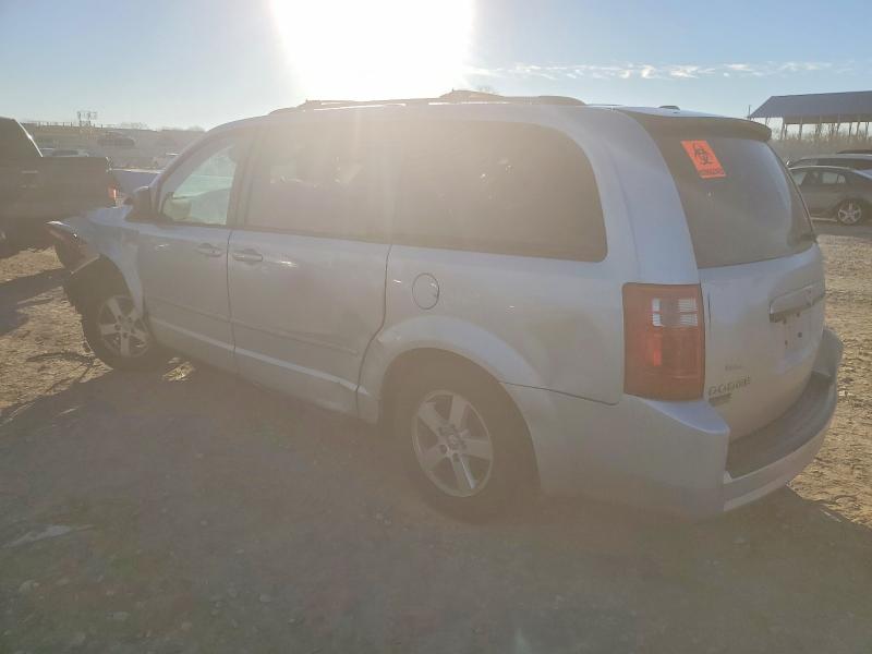 Photo 2 from auction – 2010 DODGE GRAND CARAVAN with VIN 2D4RN4DE1AR331444