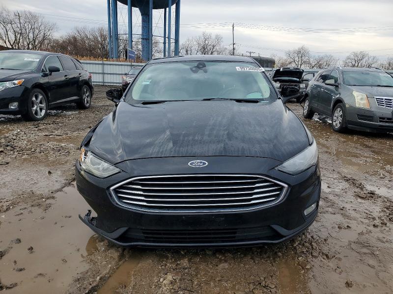Photo 5 from auction – 2019 FORD FUSION with VIN 3FA6P0HD4KR168634