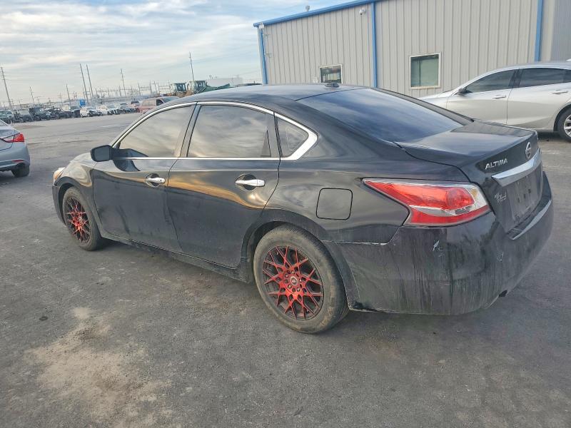 Photo 2 from auction – 2015 NISSAN ALTIMA with VIN 1N4AL3AP0FC236928
