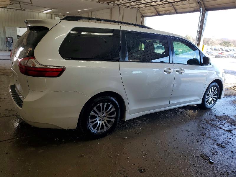 Photo 3 from auction – 2020 TOYOTA SIENNA XLE with VIN 5TDYZ3DC4LS078099