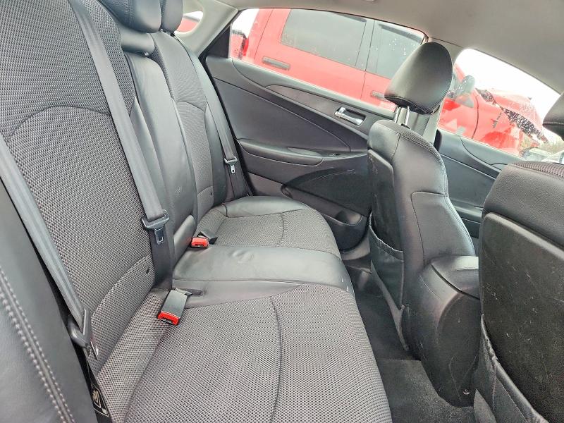 Photo 10 from auction – 2012 HYUNDAI SONATA SE with VIN 5NPEC4ACXCH430347