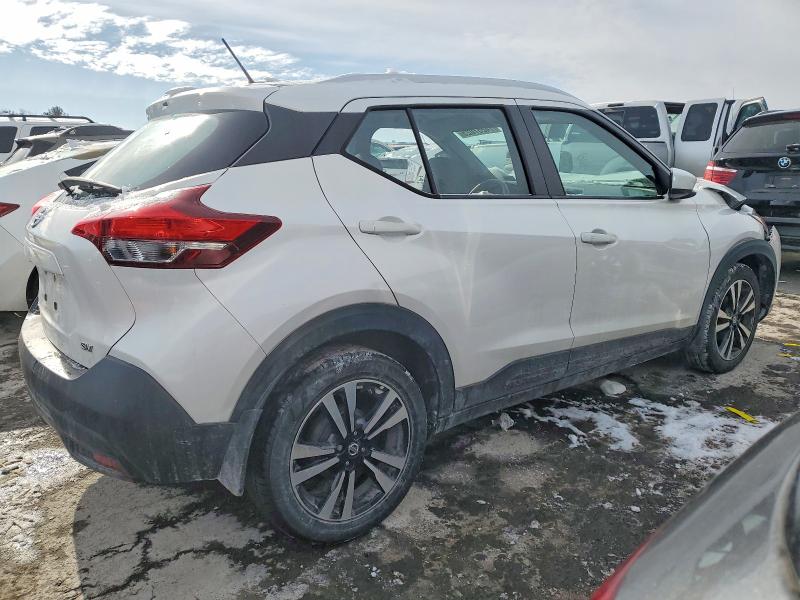 Photo 3 from auction – 2019 NISSAN KICKS with VIN 3N1CP5CU9KL504267