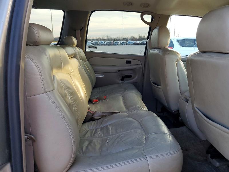 Photo 11 from auction – 2001 CHEVROLET SUBURBAN C with VIN 3GNEC16TX1G191726