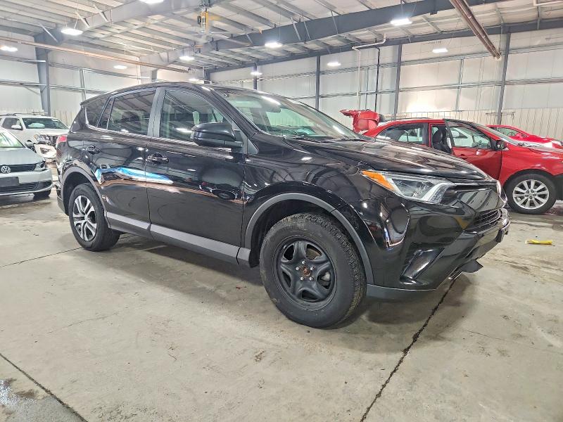 Photo 4 from auction – 2017 TOYOTA RAV4 with VIN 2T3BFREV4HW661344