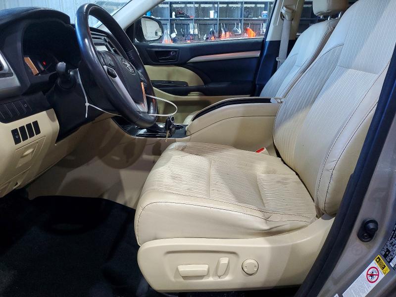 Photo 7 from auction – 2015 TOYOTA HIGHLANDER with VIN 5TDBKRFH0FS109309