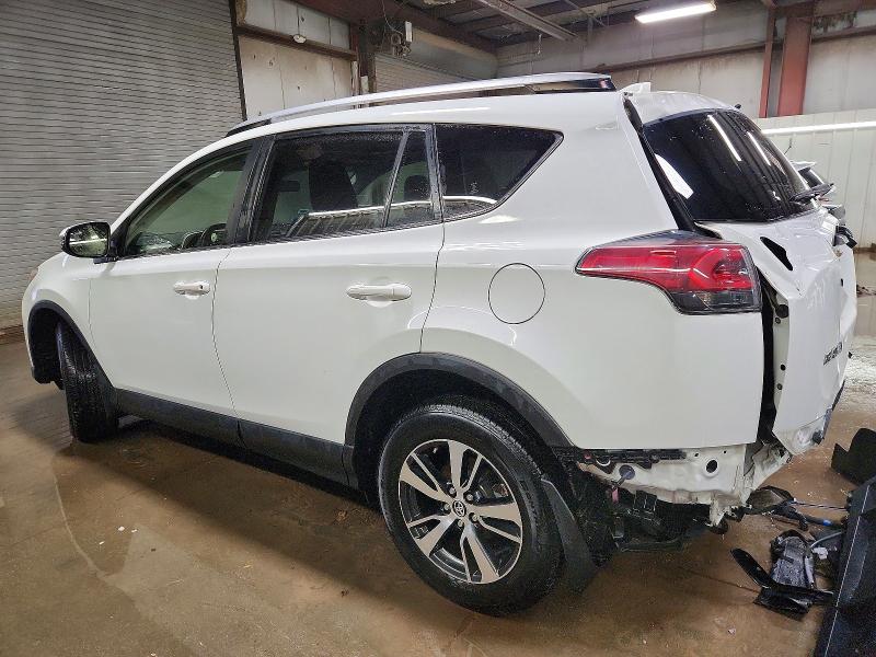 Photo 2 from auction – 2017 TOYOTA RAV4 XLE with VIN JTMRFREV2HD204379
