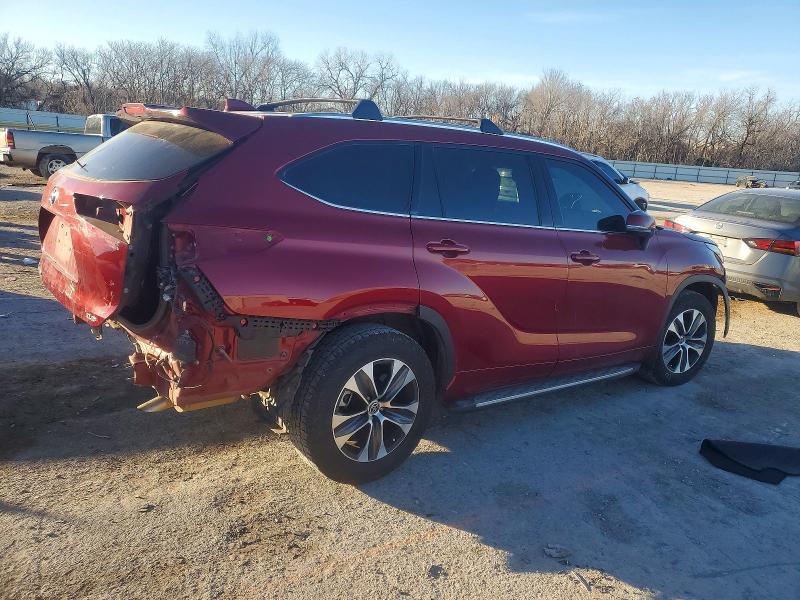 Photo 3 from auction – 2021 TOYOTA HIGHLANDER with VIN 5TDGZRAHXMS531965