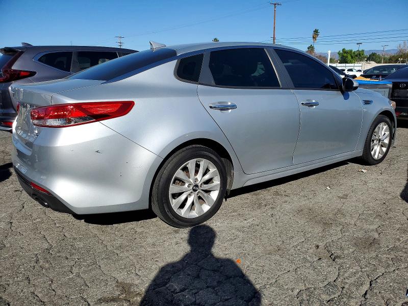 Photo 3 from auction – 2016 KIA OPTIMA EX with VIN 5XXGU4L37GG059443