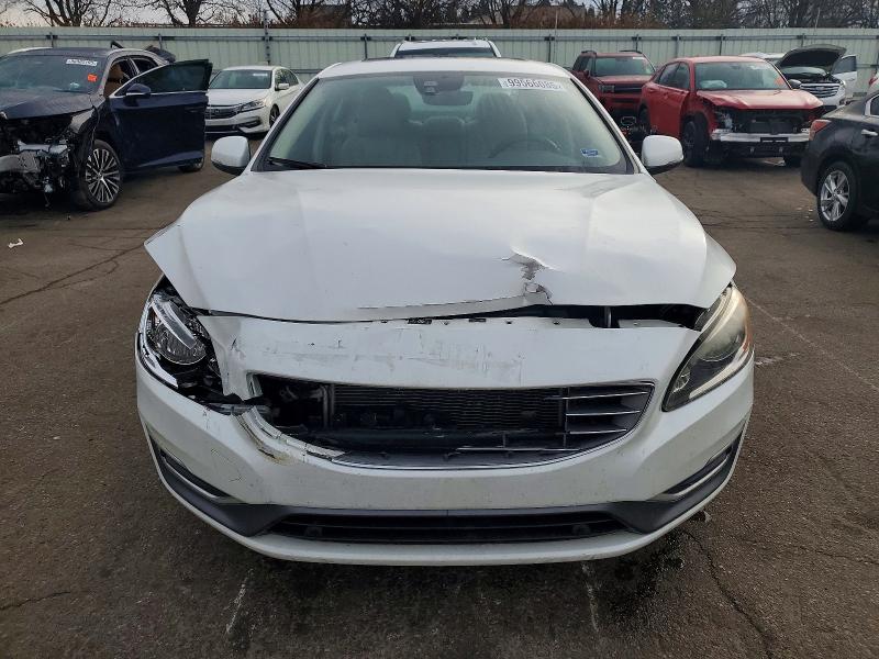 Photo 5 from auction – 2018 VOLVO S60 PREMIE with VIN LYV402HK2JB178452