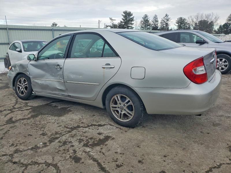 Photo 2 from auction – 2002 TOYOTA CAMRY with VIN 4T1BE32K92U601246