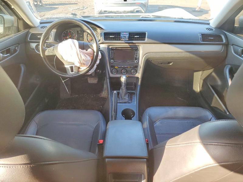 Photo 8 from auction – 2015 VOLKSWAGEN PASSAT with VIN 1VWAT7A35FC092112