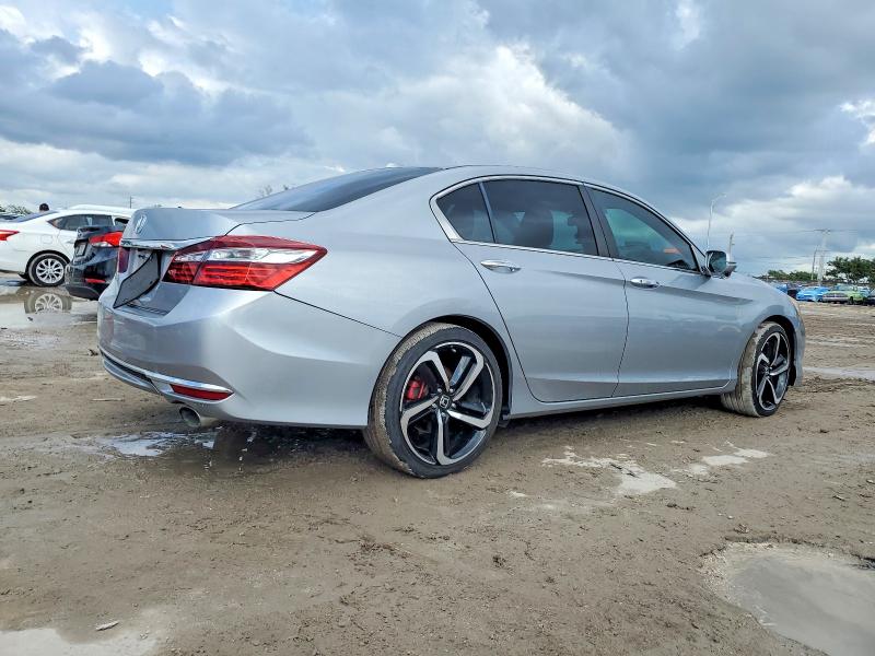 Photo 3 from auction – 2017 HONDA ACCORD with VIN 1HGCR2F70HA104286