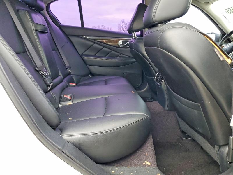 Photo 10 from auction – 2019 INFINITI Q50 LUXE with VIN JN1EV7AP8KM519145