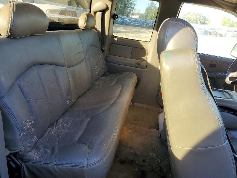 Photo 10 from auction – 1999 CHEVROLET SILVERADO with VIN 2GCEC19V0X1220674