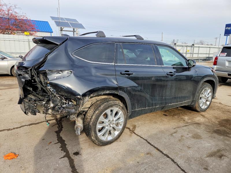 Photo 3 from auction – 2021 TOYOTA HIGHLANDER with VIN 5TDXBRCH9MS531781
