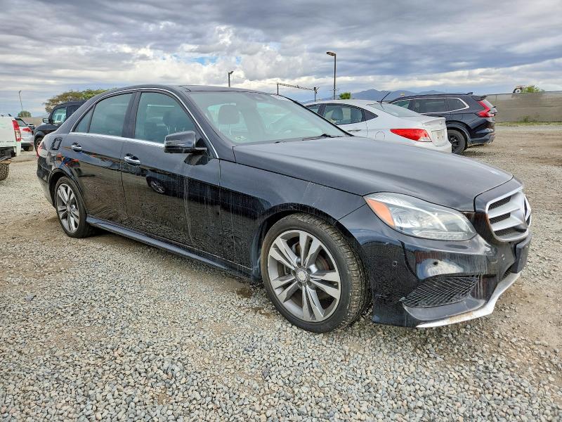 Photo 4 from auction – 2015 MERCEDES-BENZ E with VIN WDDHF5KB5FB095011