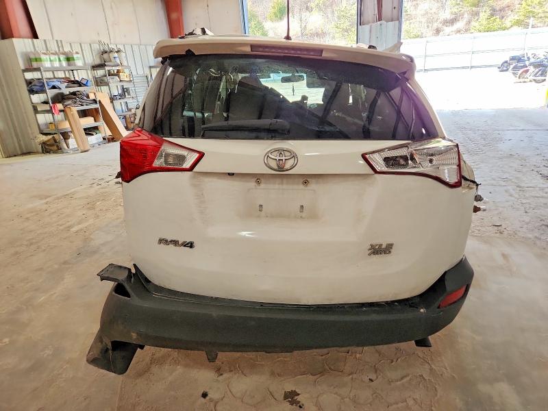Photo 6 from auction – 2013 TOYOTA RAV4 XLE with VIN JTMRFREV5DD022122