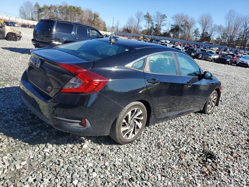 Photo 3 from auction – 2017 HONDA CIVIC with VIN 2HGFC2F79HH541817