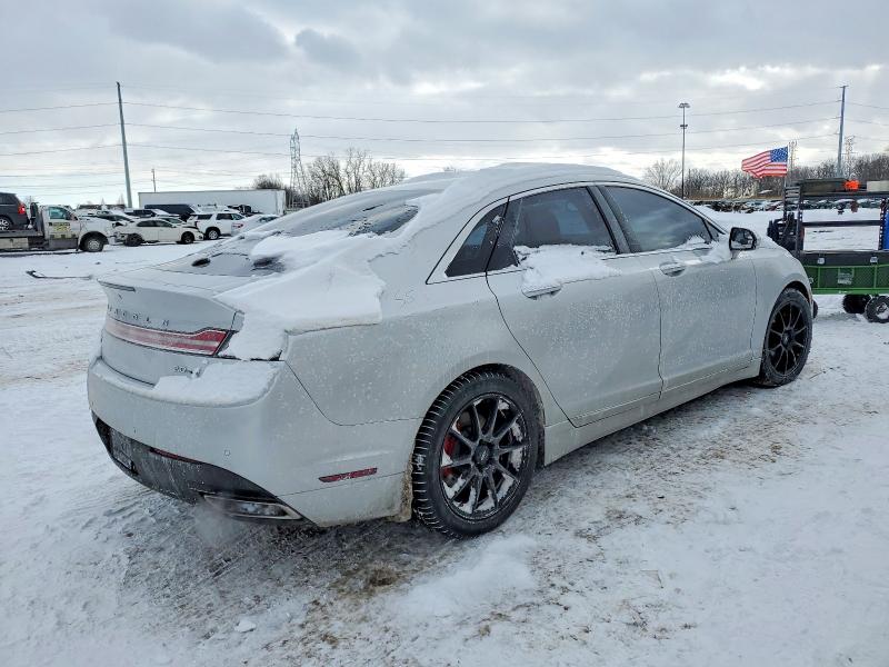 Photo 3 from auction – 2016 LINCOLN MKZ with VIN 3LN6L2G96GR631486