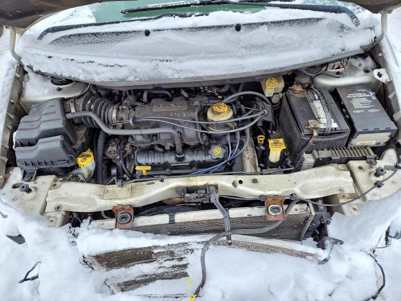 Photo 12 from auction – 2003 CHRYSLER TOWN & COU with VIN 2C4GP74L83R228720