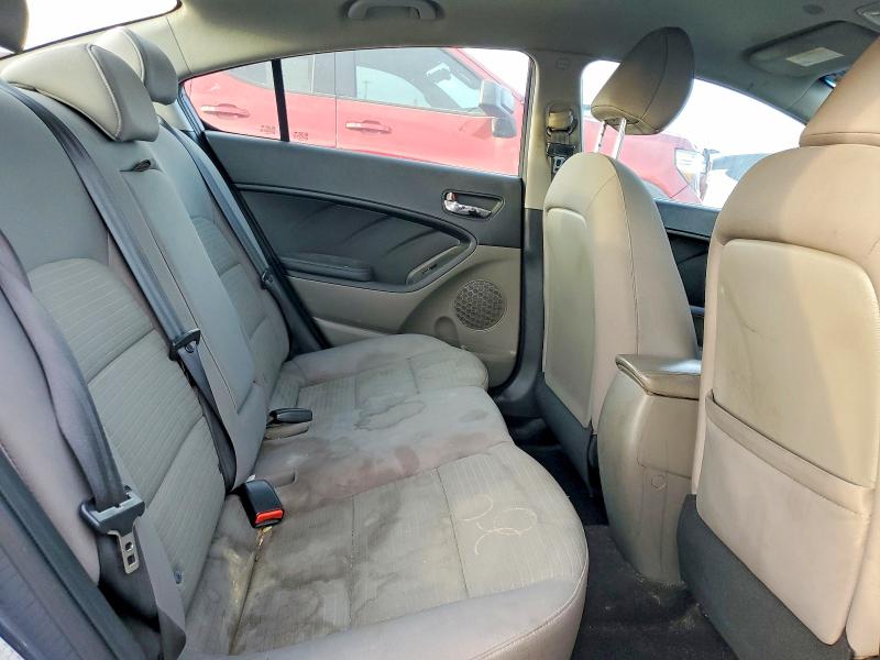 Photo 10 from auction – 2016 KIA FORTE with VIN KNAFX4A64G5445755