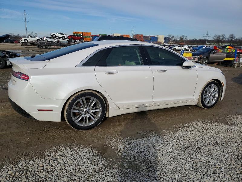 Photo 3 from auction – 2016 LINCOLN MKZ with VIN 3LN6L2G96GR613506