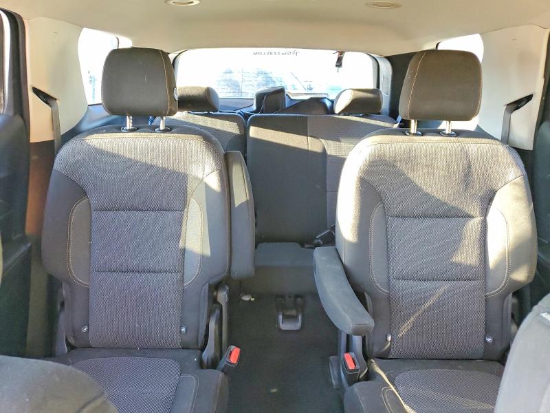 Photo 10 from auction – 2018 CHEVROLET TRAVERSE with VIN 1GNERGKW5JJ175109