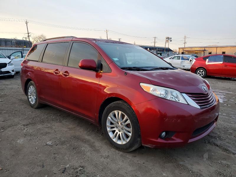 Photo 4 from auction – 2011 TOYOTA SIENNA XLE with VIN 5TDYK3DCXBS076053